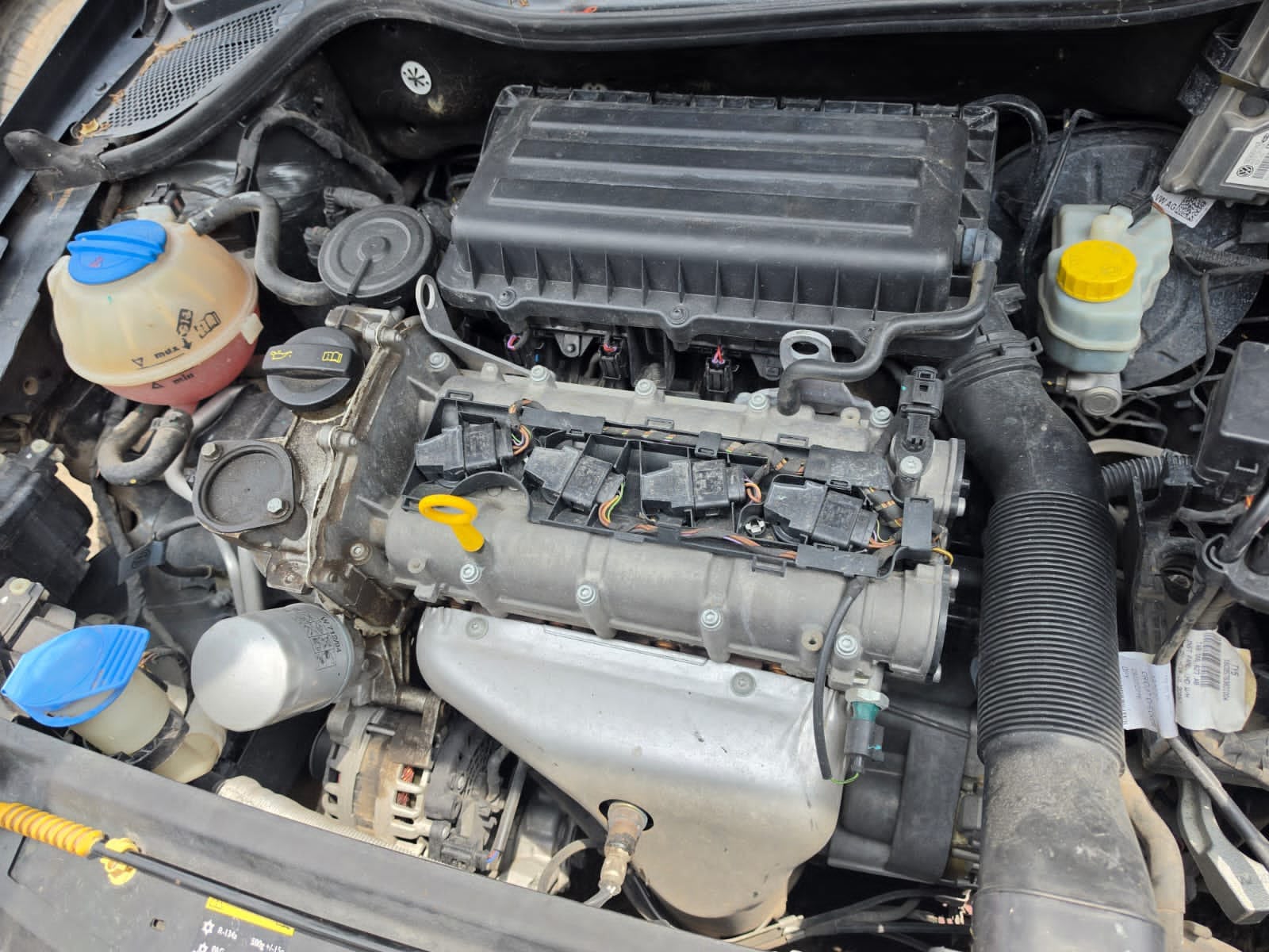 Componentes del compartimento del motor revisados en AUTOTLAN