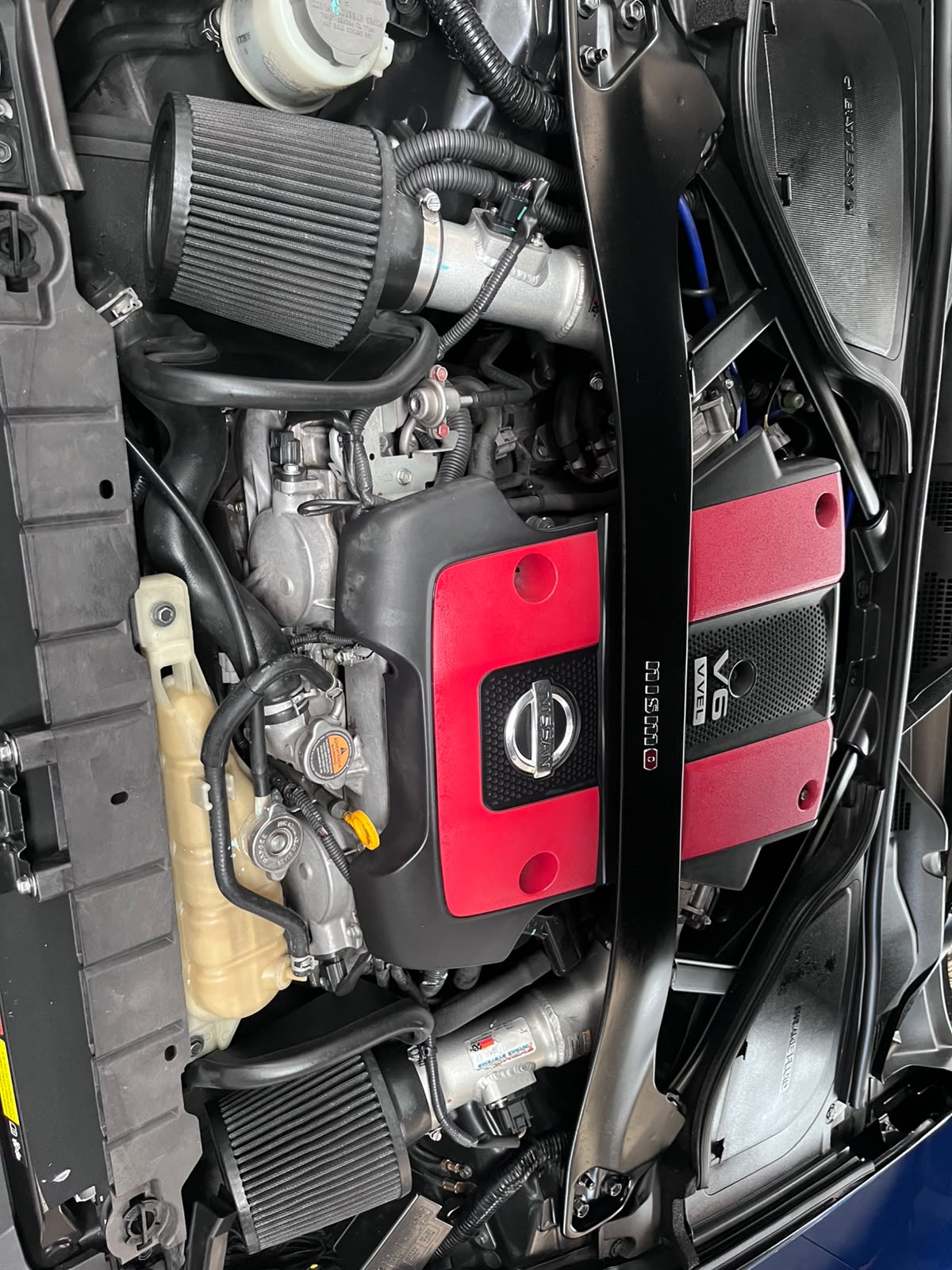 Motor V6 Nissan Nismo durante mantenimiento en AUTOTLAN Ixtapaluca